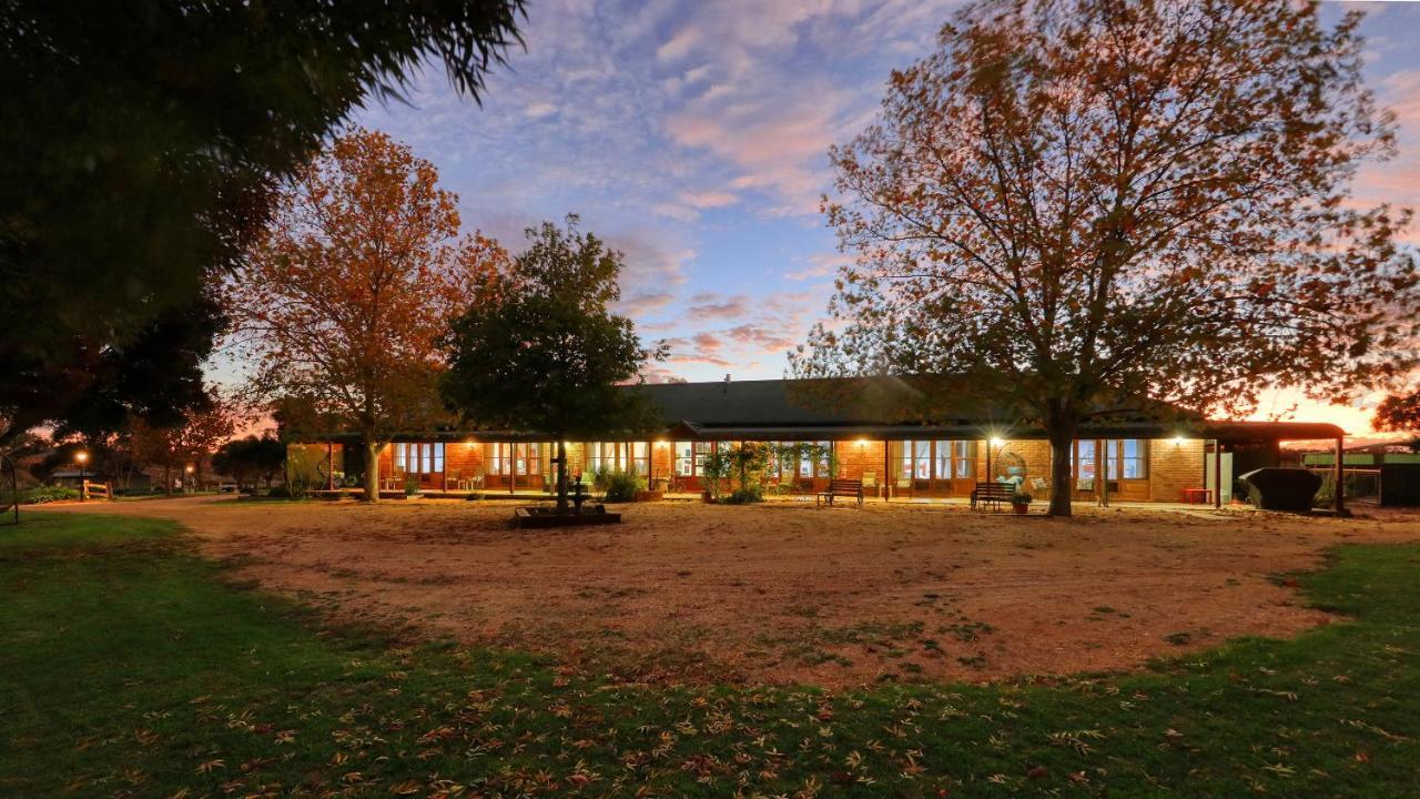The Vineyard Motel Cowra Eksteriør bilde